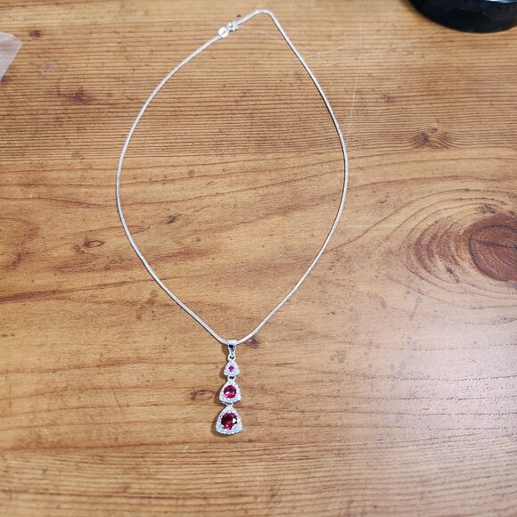 New Womens Ruby Necklace Set in 925 Silver & 14ktwg - Picture 5 of 8